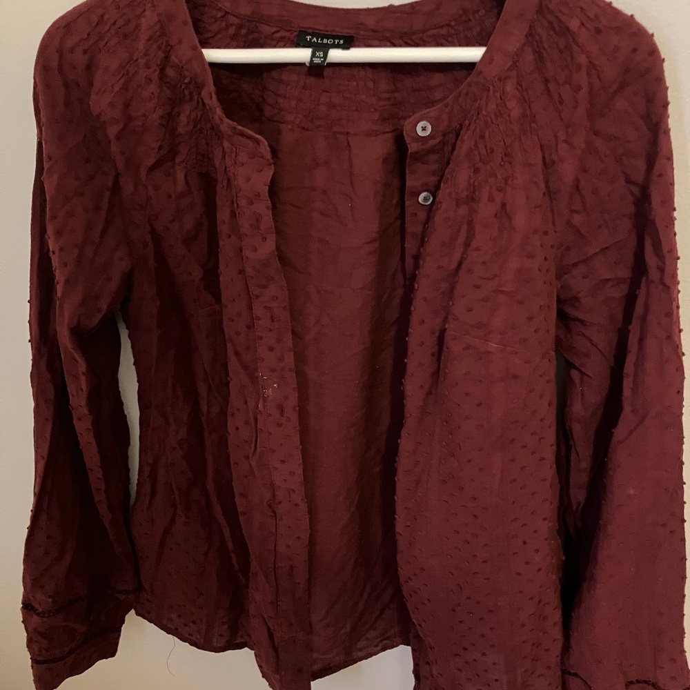 Blouse in wine red